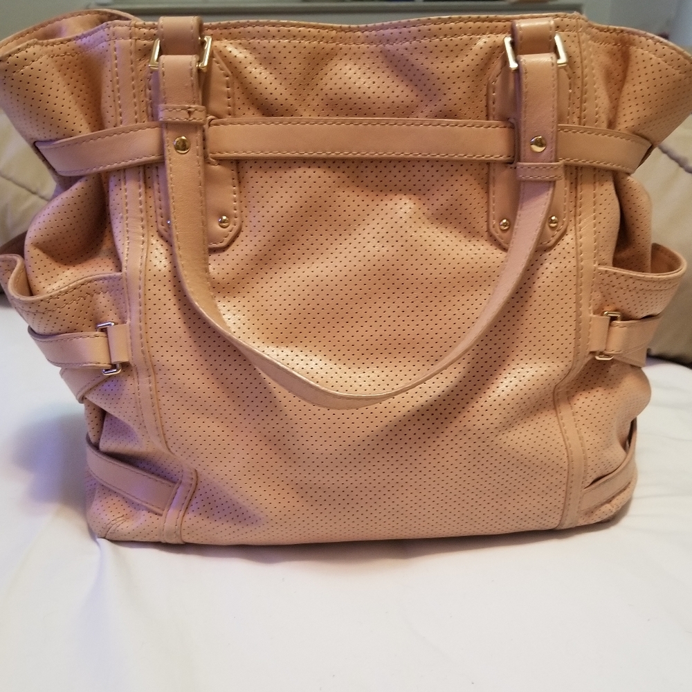 Michael Kors Extra Large Bag with pinhole pattern - Picture 3 of 6